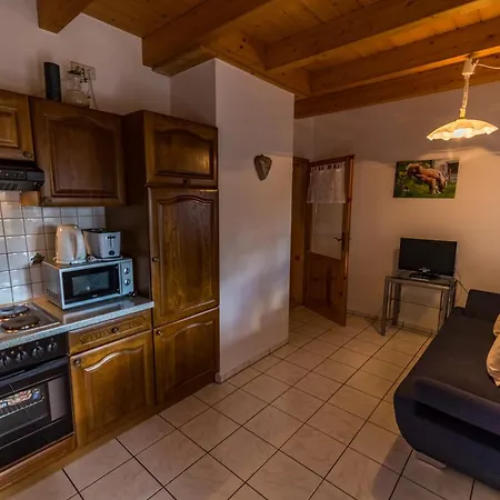 Wiesenglueck アパート *